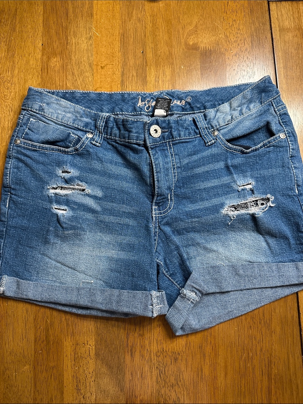 Ariya Distressed Cuffed Denim Shorts in Blue